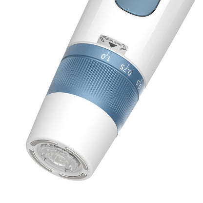 Detailný záber na HydraPen H5 s nastavovacím krúžkom pre hĺbku ihiel, ukazujúcim milimetrové značky a precízny dizajn pre microneedling.