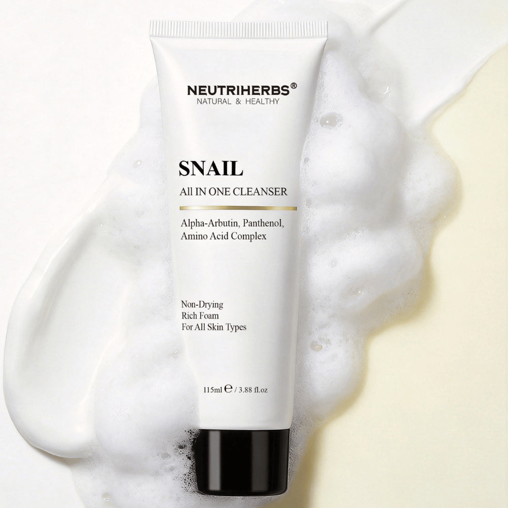 Neutriherbs Snail All In One Cleanser s čistiacou penou – jemné čistenie tváre, ktoré účinne odstraňuje nečistoty, kožný maz a make-up bez vysušovania pokožky.